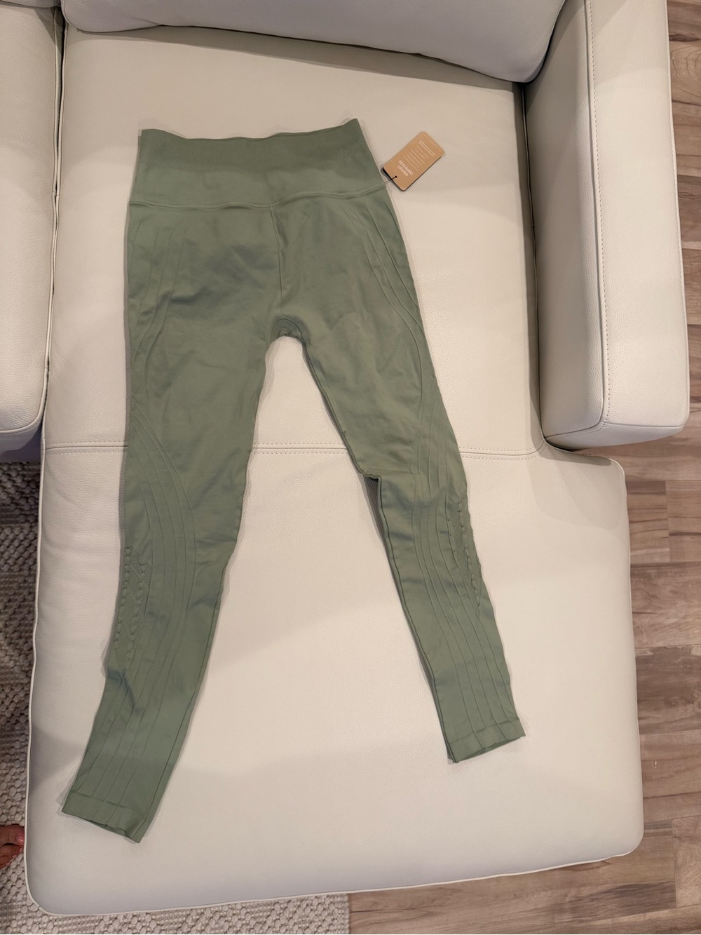 NUX Mesa Ribbed Leggings - NWT